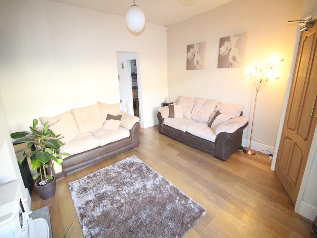 2 bedroom mid terrace house For Sale in Burnley - IMG_1116.jpg